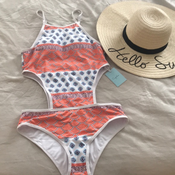Cupshe Other - One piece swimsuit